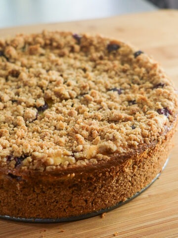 Freshly cooked cheesecake