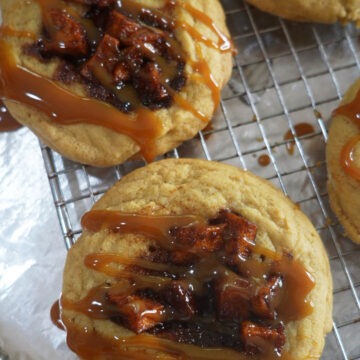 Carmael apple pie cookies. It's a delicious pie in cookie form