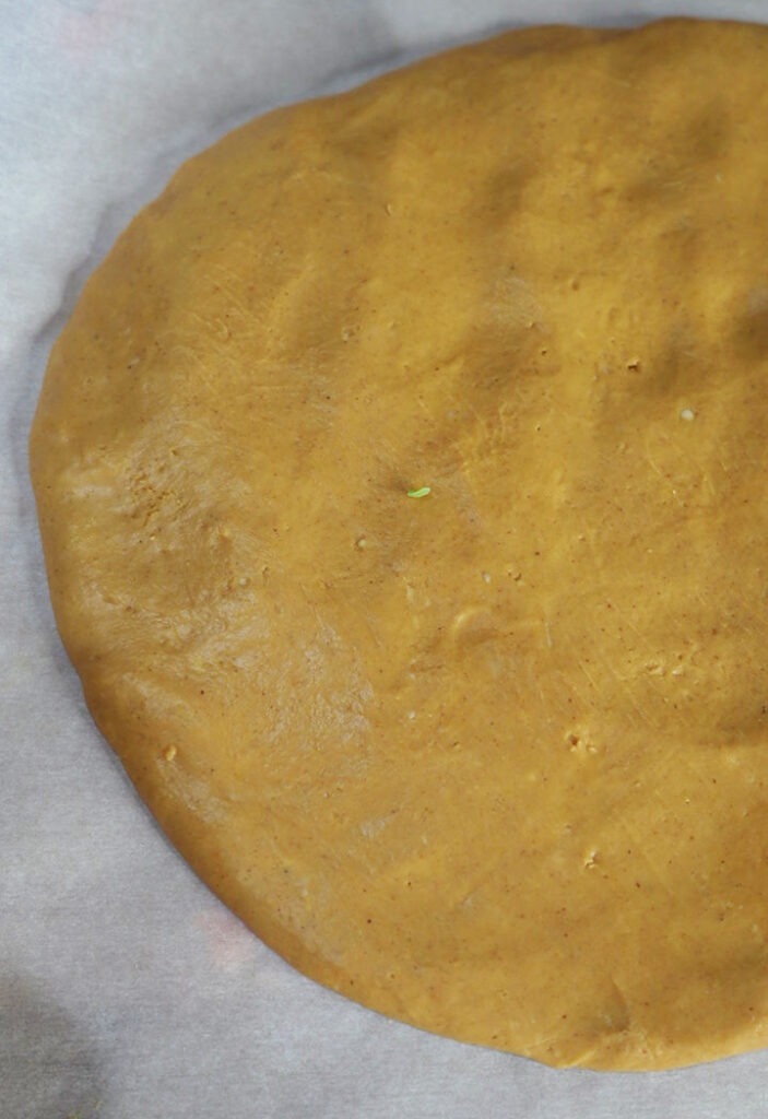Shape the peanut butter mixture into a disc shape